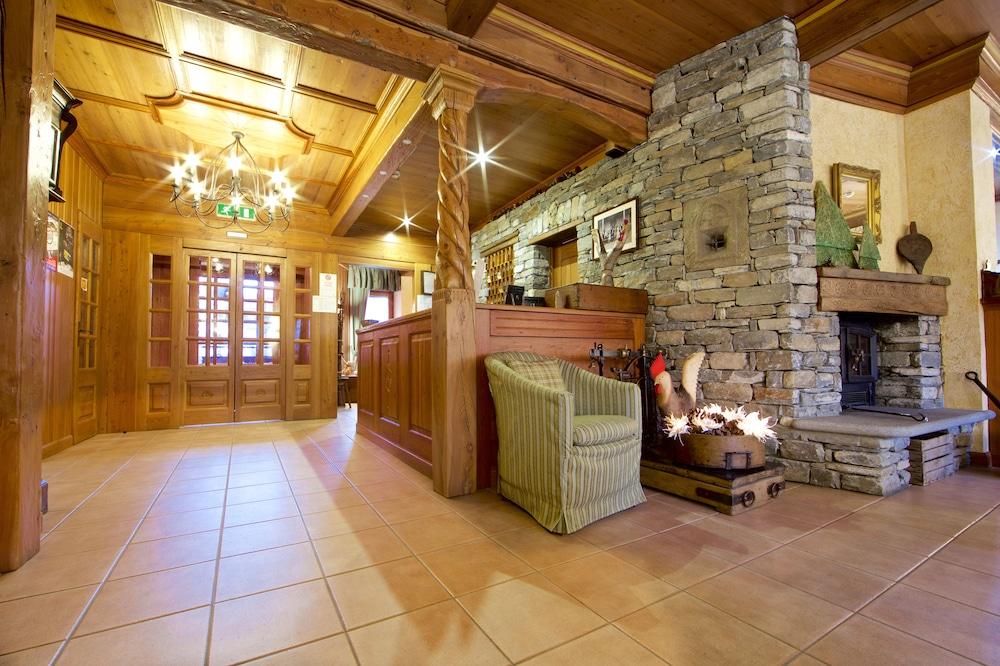 Hotel Croux Courmayeur Exterior photo